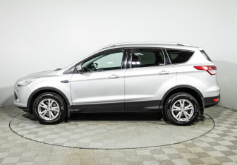 Подержанный автомобиль Ford Kuga 2013 года (8 фото)