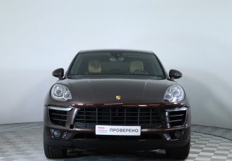 Подержанный автомобиль Porsche Macan 2016 года (2 фото)
