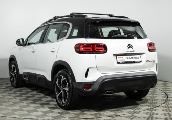 Подержанный автомобиль Citroen C5 Aircross 2021 года (7 фото)
