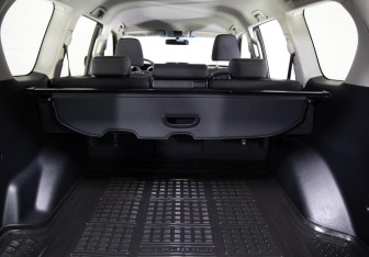 Подержанный автомобиль Toyota Land Cruiser Prado 2015 года (23 фото)