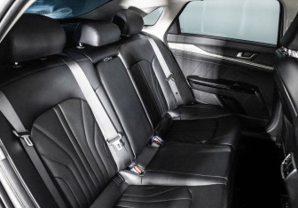 Подержанный автомобиль Kia K5 2020 года (12 фото)