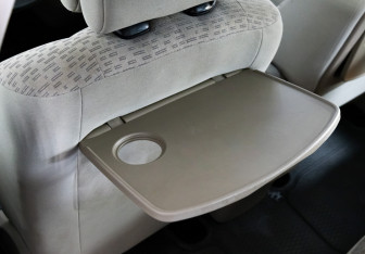 Подержанный автомобиль Renault Scenic 2006 года (17 фото)