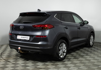 Подержанный автомобиль Hyundai Tucson 2019 года (5 фото)