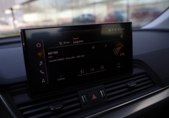 Подержанный автомобиль Audi Q5 2022 года (13 фото)