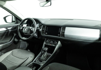 Подержанный автомобиль Skoda Kodiaq 2022 года (9 фото)
