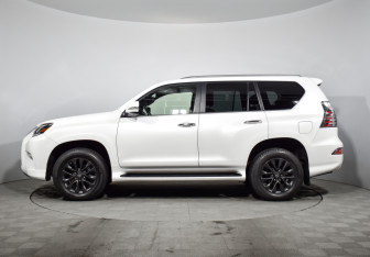 Подержанный автомобиль Lexus GX 2019 года (8 фото)