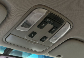 Подержанный автомобиль Kia Carnival 2020 года (22 фото)