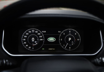 Подержанный автомобиль Land Rover Range Rover 2017 года (14 фото)