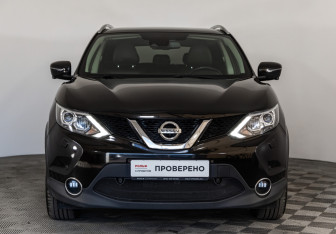 Подержанный автомобиль Nissan Qashqai 2017 года (2 фото)