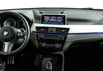Подержанный автомобиль BMW X2 2021 года (14 фото)