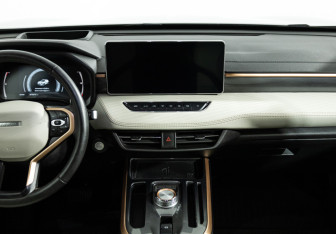 Подержанный автомобиль Haval Jolion 2022 года (14 фото)