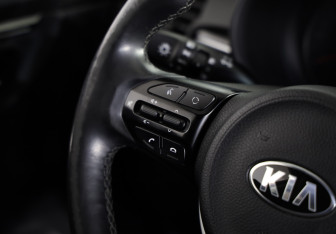 Подержанный автомобиль Kia Rio Hatchback 2018 года (11 фото)