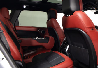 Подержанный автомобиль Land Rover Range Rover Sport 2021 года (13 фото)