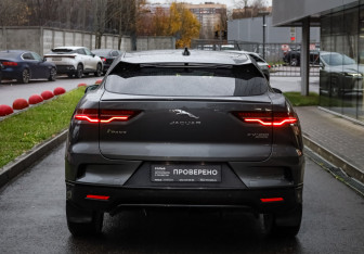 Подержанный автомобиль Jaguar I-Pace 2019 года (6 фото)
