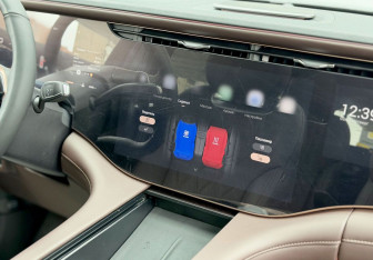 Подержанный автомобиль Exeed VX 2023 года (30 фото)