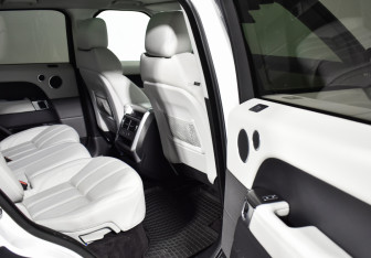 Подержанный автомобиль Land Rover Range Rover Sport 2016 года (8 фото)