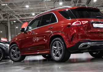 Подержанный автомобиль Mercedes-Benz GLE 2021 года (13 фото)