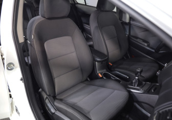 Подержанный автомобиль Kia Cerato Sedan 2015 года (19 фото)