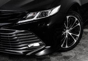 Подержанный автомобиль Toyota Camry Sedan 2019 года (3 фото)
