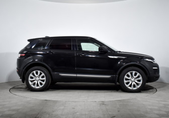 Подержанный автомобиль Land Rover Range Rover Evoque 2017 года (4 фото)