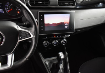 Подержанный автомобиль Renault Arkana 2021 года (18 фото)