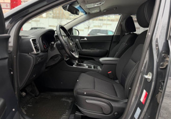 Подержанный автомобиль Kia Sportage 2019 года (10 фото)