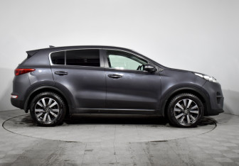 Подержанный автомобиль Kia Sportage 2017 года (4 фото)