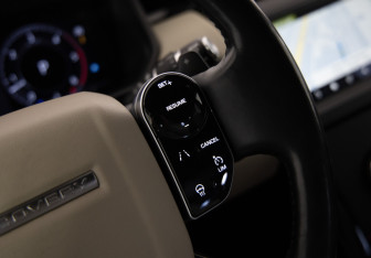 Подержанный автомобиль Land Rover Discovery 2018 года (22 фото)