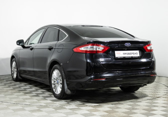 Подержанный автомобиль Ford Mondeo Sedan 2015 года (7 фото)