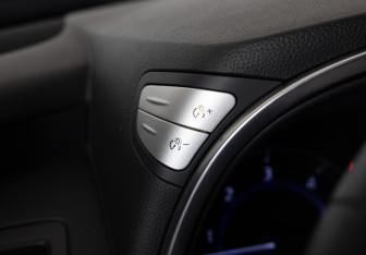 Подержанный автомобиль Infiniti QX70 2014 года (24 фото)