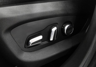 Подержанный автомобиль Exeed VX 2023 года (18 фото)