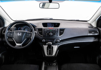 Подержанный автомобиль Honda CR-V 2012 года (10 фото)