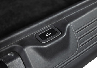 Подержанный автомобиль Land Rover Range Rover 2015 года (30 фото)