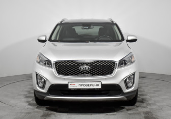 Подержанный автомобиль Kia Sorento 2016 года (2 фото)
