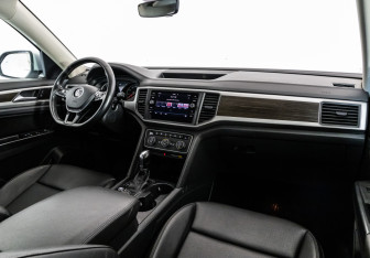 Подержанный автомобиль Volkswagen Teramont 2018 года (10 фото)
