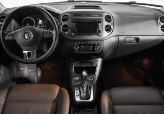 Подержанный автомобиль Volkswagen Tiguan 2014 года (13 фото)