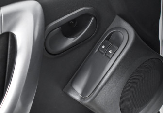Подержанный автомобиль Renault Duster 2013 года (10 фото)