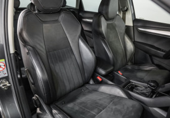 Подержанный автомобиль Skoda Karoq 2020 года (22 фото)