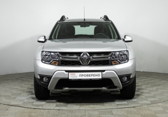 Подержанный автомобиль Renault Duster 2018 года (2 фото)