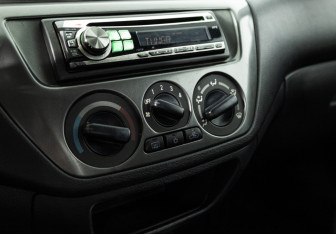 Подержанный автомобиль Mitsubishi Lancer Sedan 2009 года (15 фото)