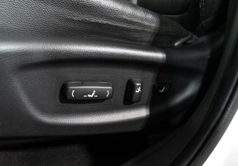 Подержанный автомобиль Kia Sorento 2015 года (15 фото)