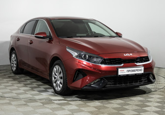 Подержанный автомобиль Kia Cerato Sedan 2021 года (3 фото)