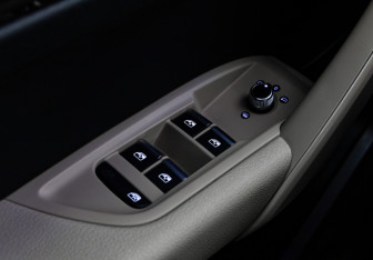 Подержанный автомобиль Audi Q5 2017 года (22 фото)
