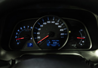 Подержанный автомобиль Toyota RAV4 2012 года (12 фото)