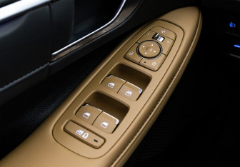 Подержанный автомобиль Hyundai Sonata 2022 года (21 фото)