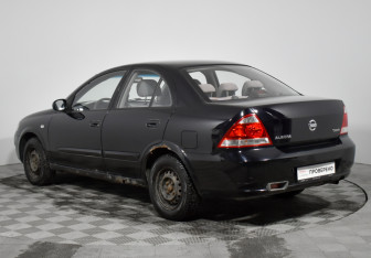 Подержанный автомобиль Nissan Almera Classic 2011 года (7 фото)
