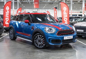 Подержанный автомобиль MINI Countryman 2019 года (6 фото)