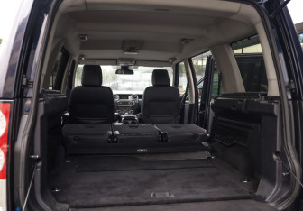 Подержанный автомобиль Land Rover Discovery 2009 года (34 фото)