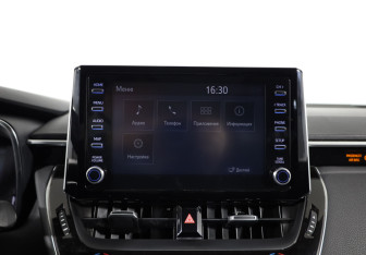 Подержанный автомобиль Toyota Corolla Sedan 2019 года (17 фото)