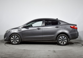 Подержанный автомобиль Kia Rio Sedan 2012 года (8 фото)